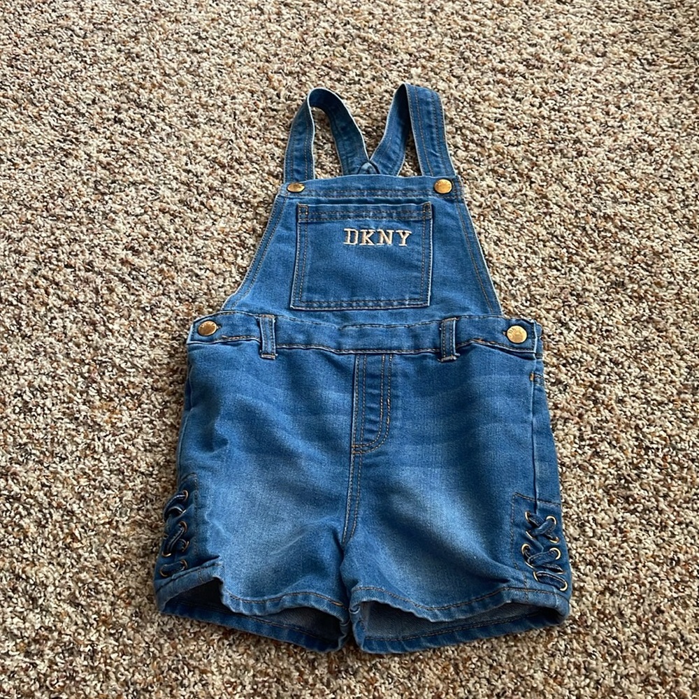 Girls’ shorts bundle (6) - Picture 4 of 5